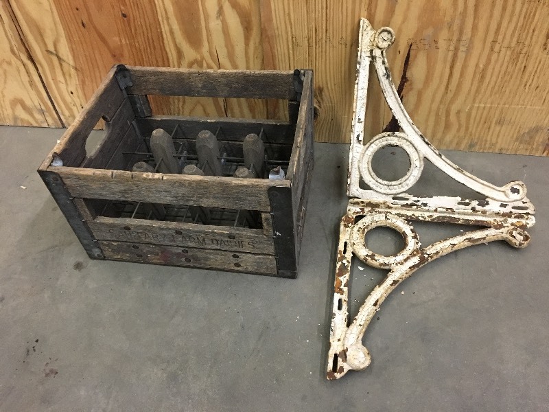 lot 47 image: Lot Of (2) Vintage Cast Irin 14x14...