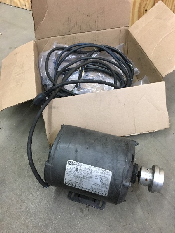 lot 53 image: Craftsman 13HP 115Volt Single Phas...
