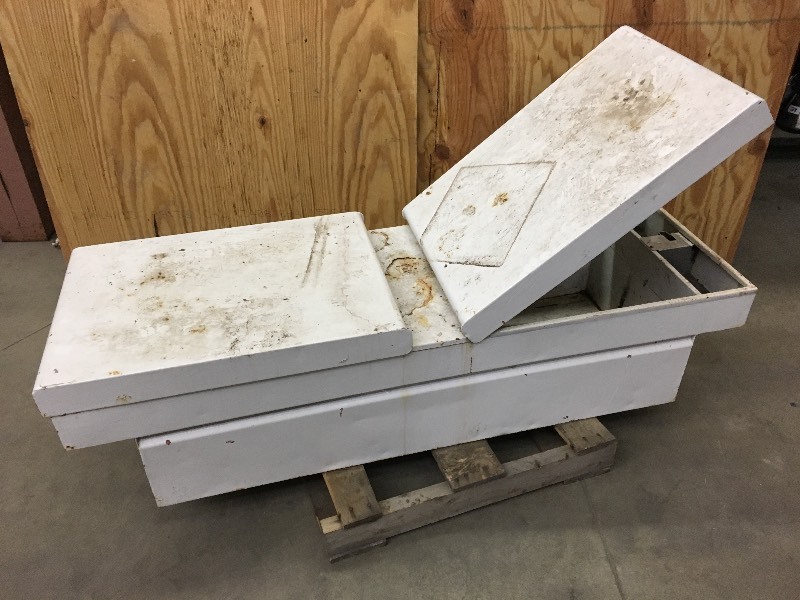 lot 107 image: Full-Sized Steel Truck Toolbox