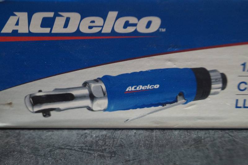 Ratchet Wrench