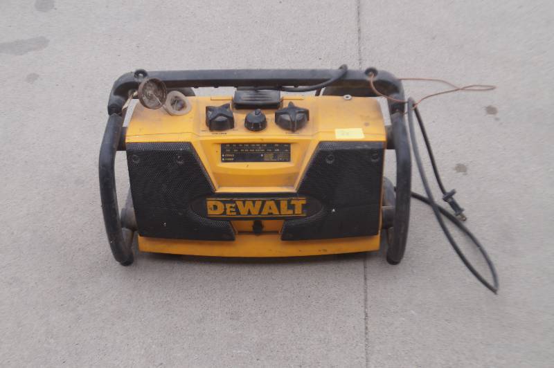 DeWalt Radio