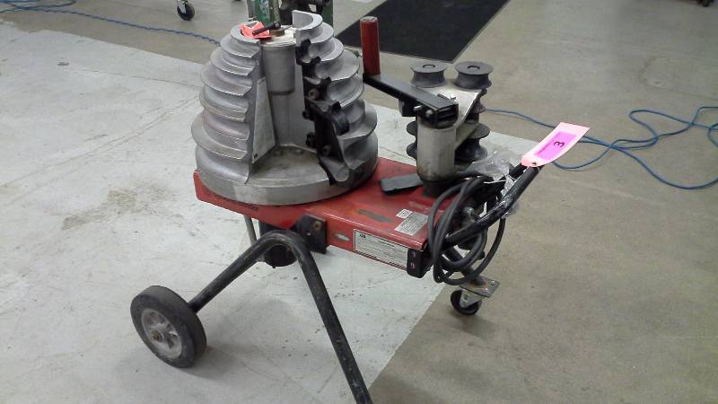 lot 3 image: Rigid B2000 Cyclone Pipe Bender