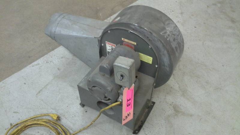 lot 13 image: Dayton 4C119 Electric Blower