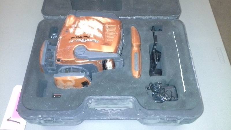 lot 18 image: RoboToolz Dual Plane Laser