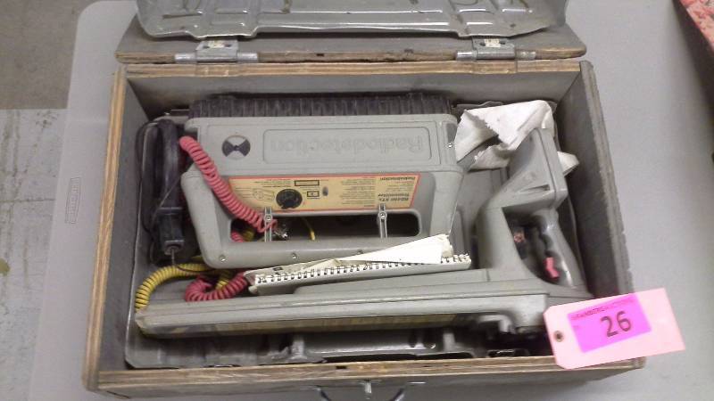 lot 26 image: Radiodetection RD400STx Transmitter