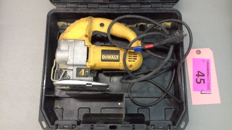 lot 45 image: DeWalt DW317 VS Orbital Jig Saw