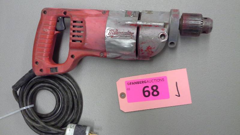 lot 68 image: Milwaukee 12 Drill