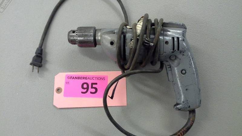 lot 95 image: Porter Cable Drill