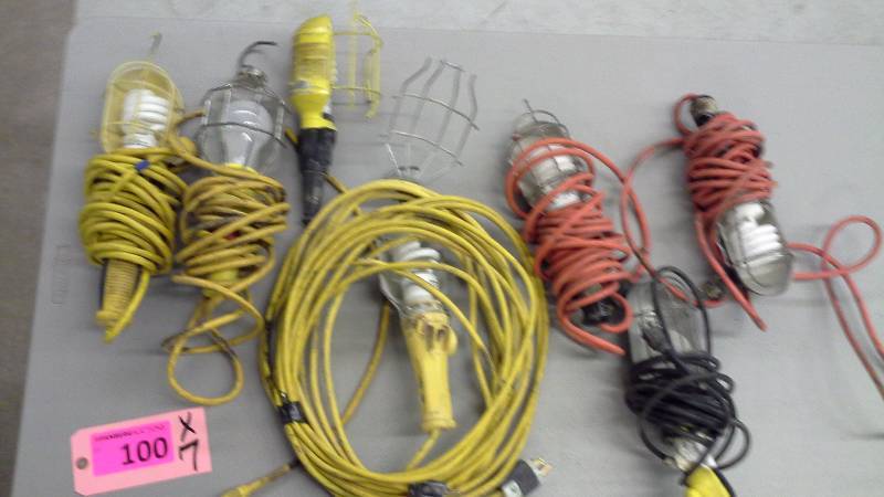 lot 100 image: Seven Corded Trouble Lights
