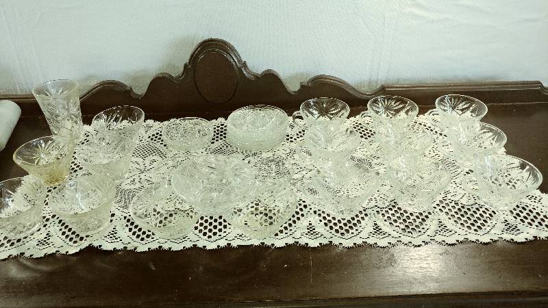 lot 237 image: Crystal Glass Dishes