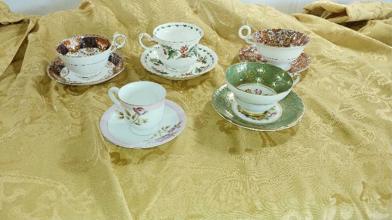 lot 246 image: 5 Tea Cups with Matching Saucers