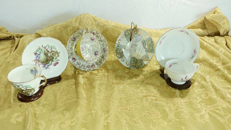 lot 252 image: 4 Tea Cups with Matching Saucers