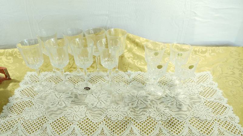 lot 271 image: Lead Crystal Stemware