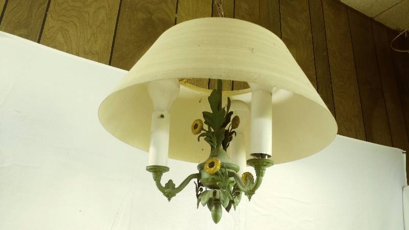 lot 294 image: Sunflower Lamp