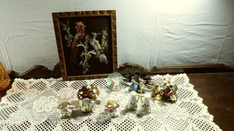 lot 93 image: Mice Themed Lot