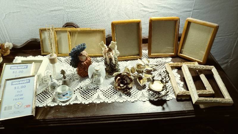 lot 82 image: Angels, Metal Rose, and ect.
