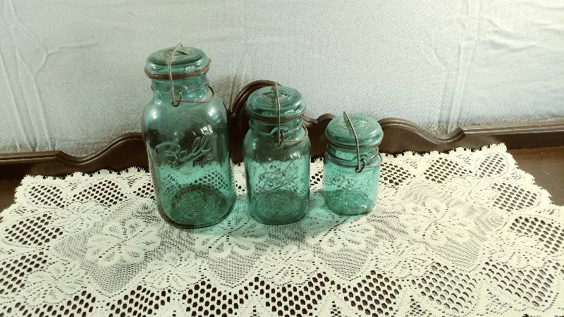 lot 30 image: Blue Mason Jars