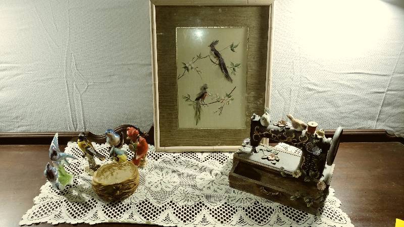 lot 64 image: Bird Dcor and Picture