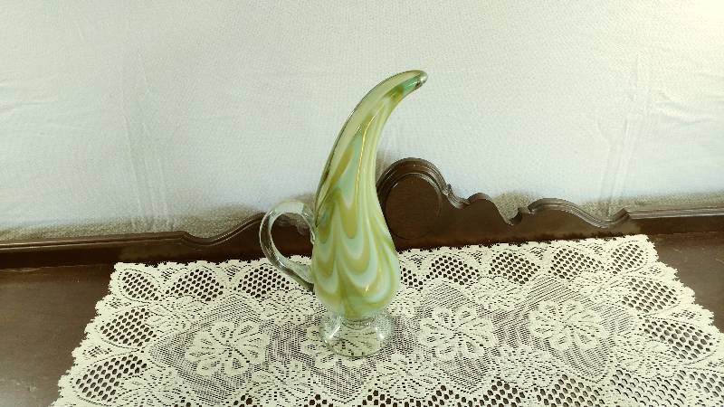 lot 99 image: Multicolor Vase