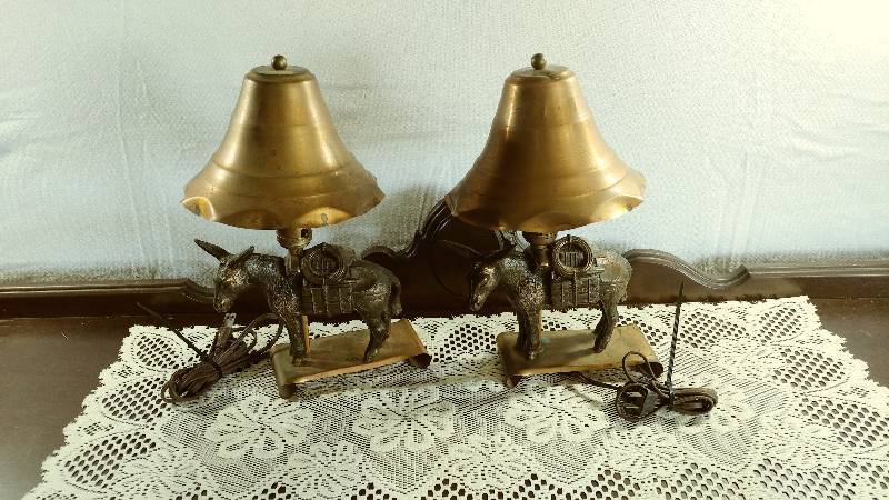 lot 109 image: Pair of Copper or Brass Mule Lamps