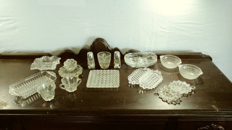 lot 113 image: Crystal Dishes