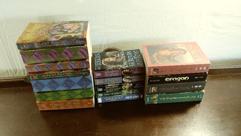 lot 164 image: Harry Potter, Lord of the Rings, and Eragon