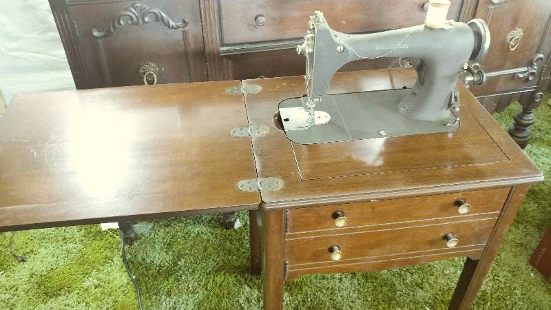lot 169 image: HAGM Rotary Sewing Machine