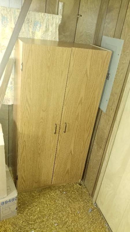 lot 172 image: Cabinet