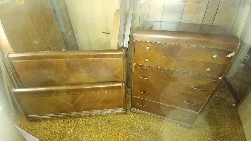 lot 173 image: Dresser and Headboard Combo
