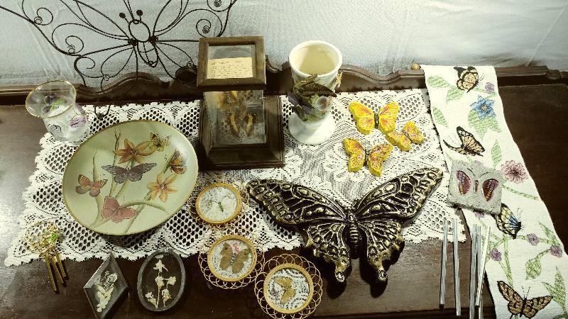 lot 185 image: Butterfly Dcor