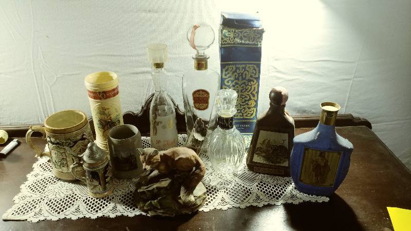 lot 193 image: Liquor Decanters