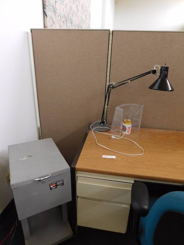 lot 179 image: Desk, Office Chair, Mat, Lamp & Rolling Cabinet