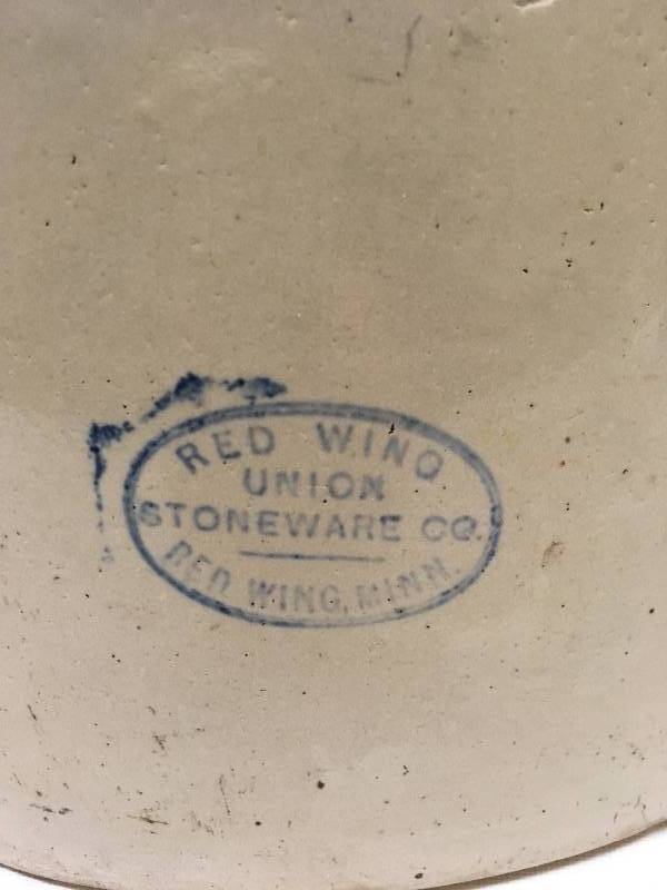 10 Gallon Redwing Crock, 1912