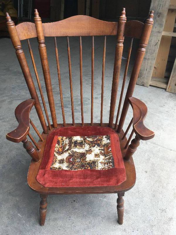Wood Gliding Chair