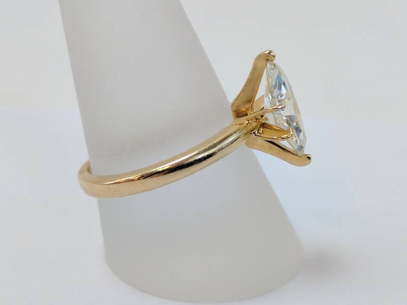 Womens 14kt 1.35 CT Moissanite Solitaire Ring