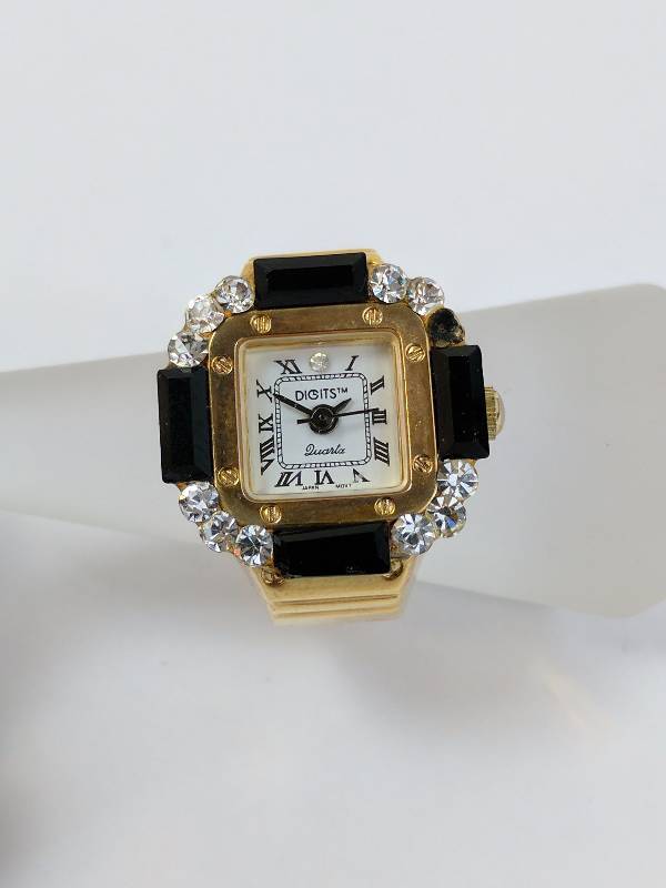 Digits quartz clearance ring watch