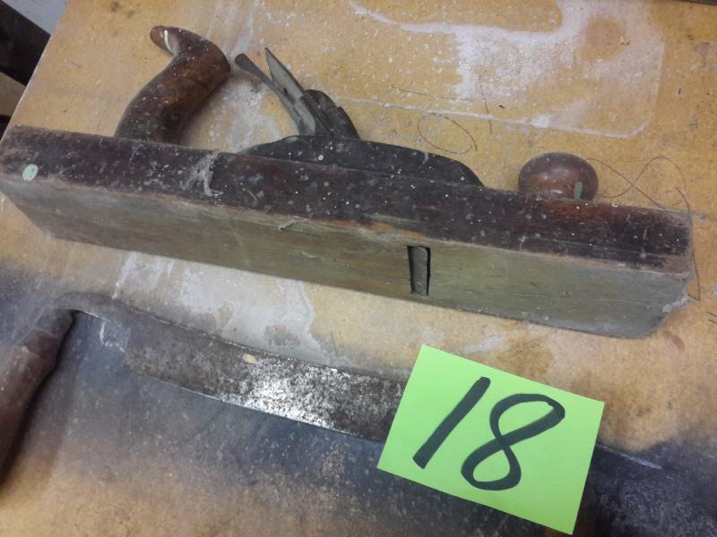 lot 18 image: ANTIQUE, 15 in wood, WOOD PlANE..  Draw Knife