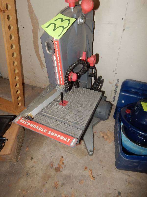 lot 33 image: PERFORMAX, BAND SAW  tested and works