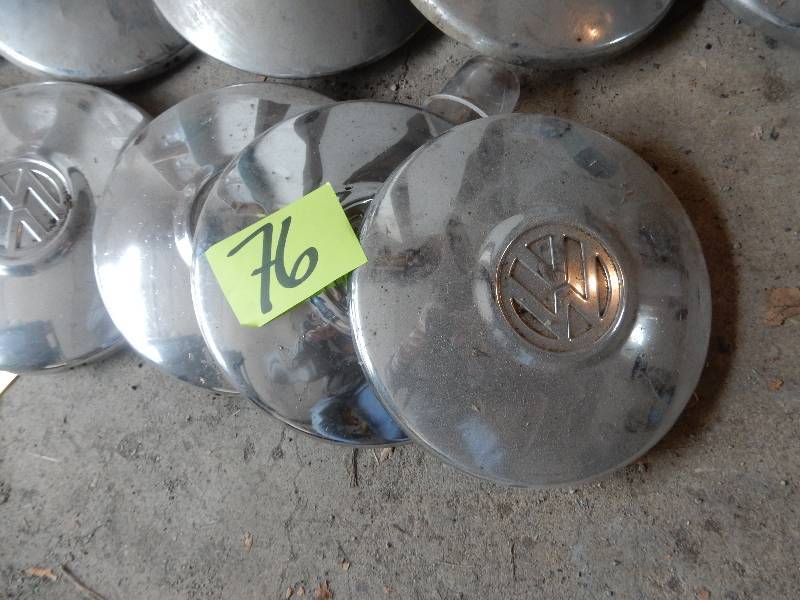 lot 76 image: 10, Volkswagen hug caps