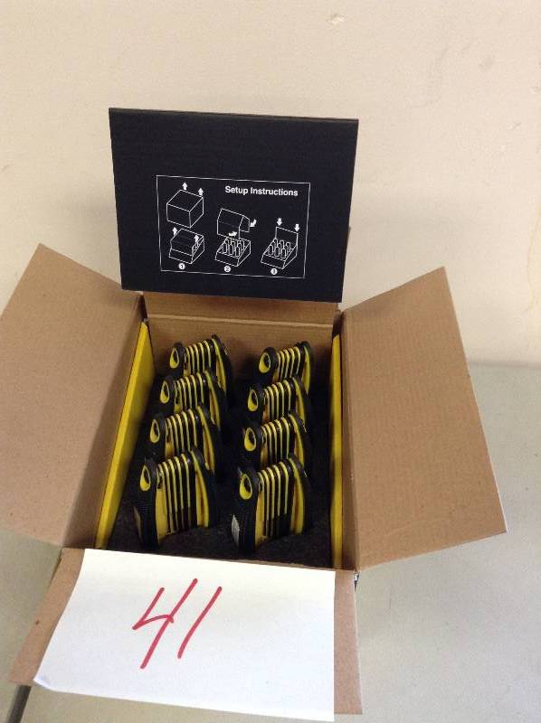 lot 41 image: MaxCraft 8 Pc Folding Hex Wrench