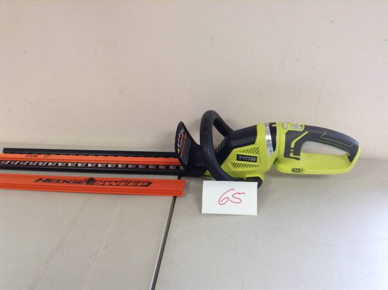 lot 65 image: Ryobi One  18V 22 Cordless Hedge Trimmer