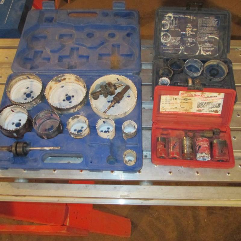 lot 17 image: (3) Hole Saw Kits