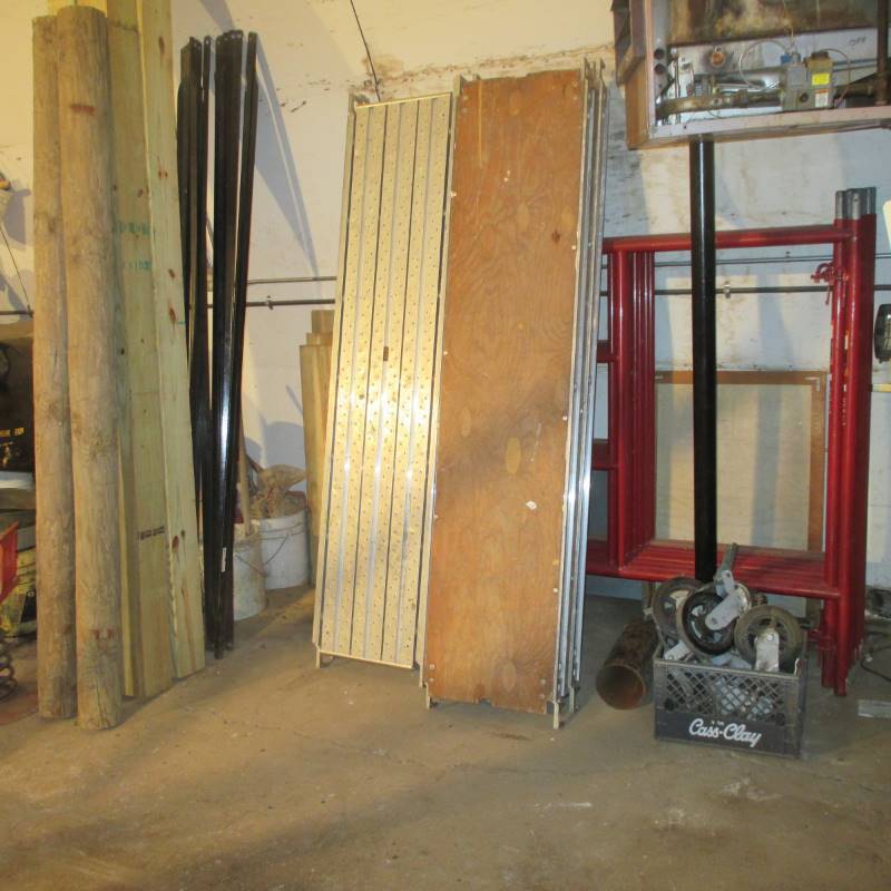 lot 48 image: Scaffolding wWheels & 6 Alum Planks (4) 6x6s (2) 6 Posts