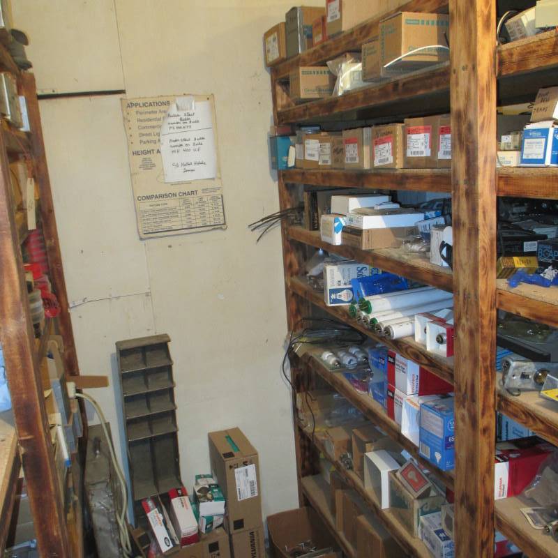 lot 62 image: Contents of Shelving Light Bulbs & Ballasts, Misc. see pics