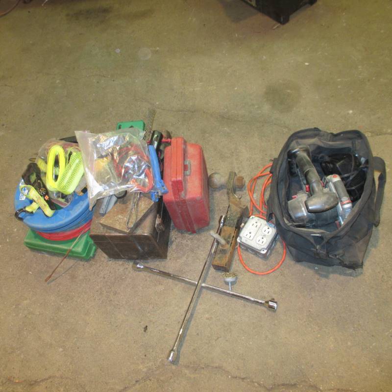 lot 89 image: Misc. Tools (see pics)