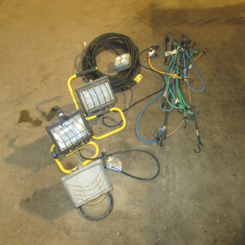 lot 106 image: Extension Chord, Flood Lights, Bungee Chords