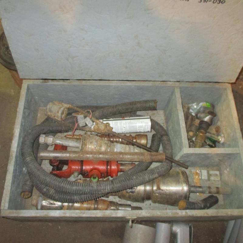 lot 123 image: Boring Couplings