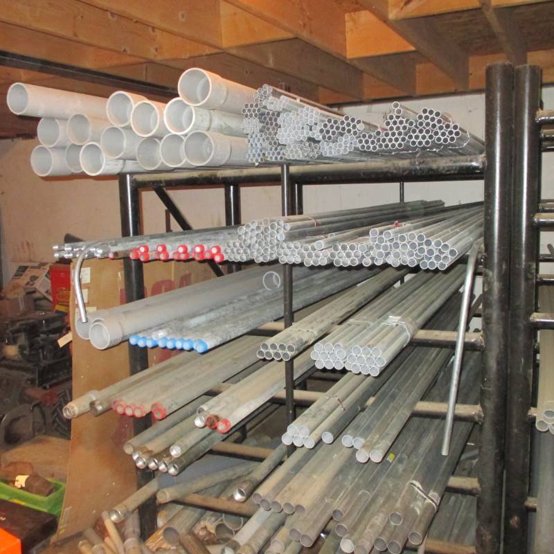 lot 151 image: Rack  Contents of Steel Conduit