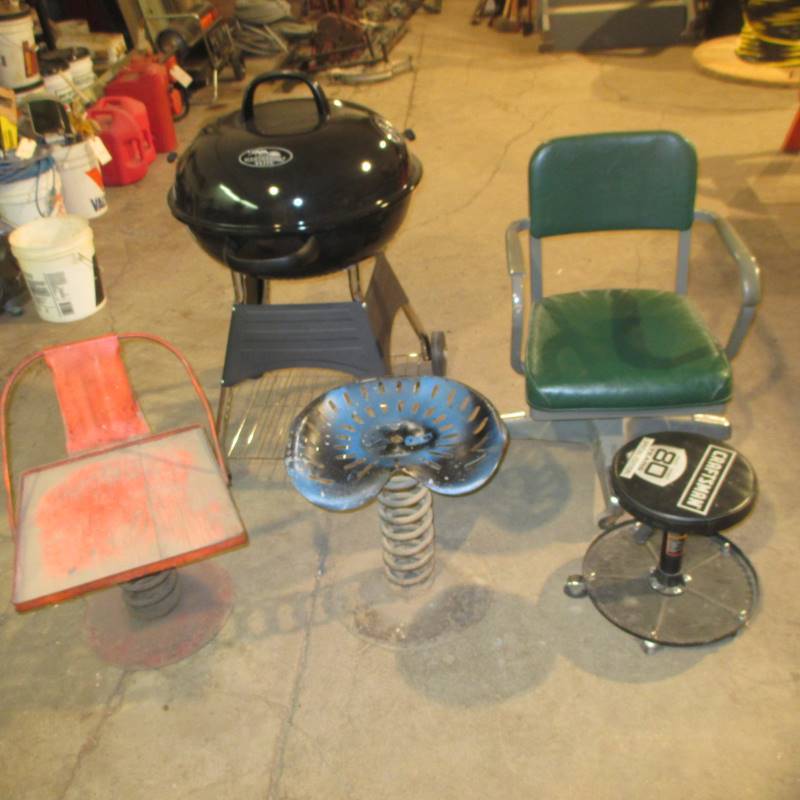 lot 153 image: (New) Masterbuilt Grill (4) Shop Chairs