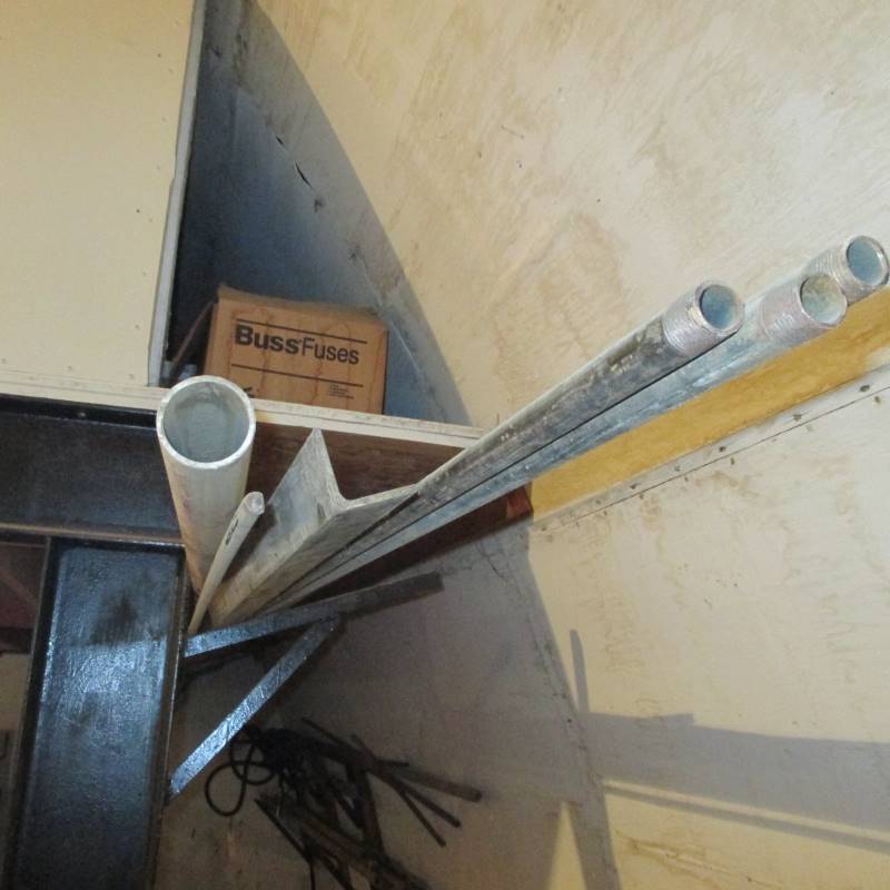 lot 164 image: 20 Lengths of Angle Iron, Pipe, Rebar